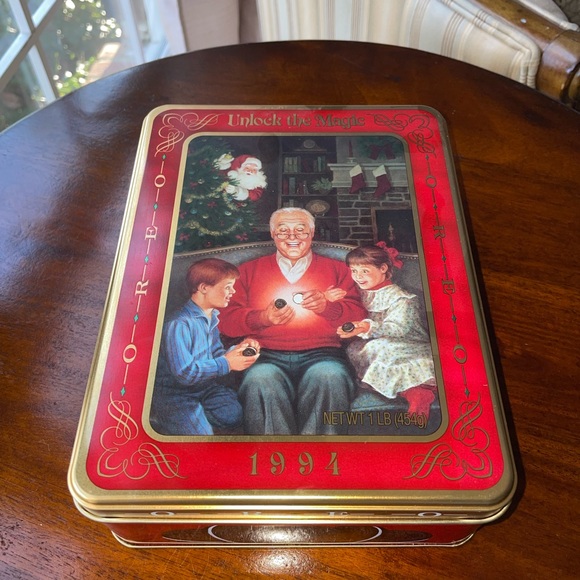 SET of TEN vintage Oreo Tins from 1990-1995 - Picture 7 of 11